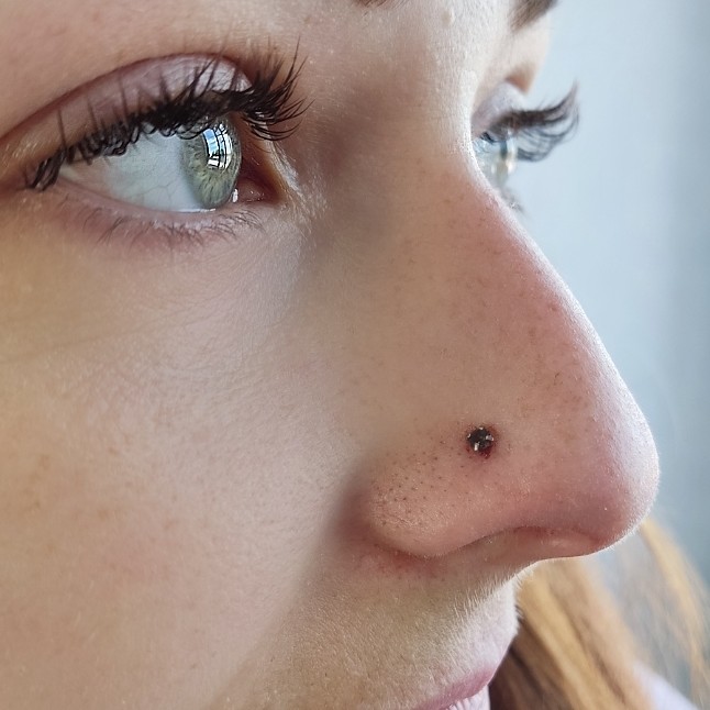 Прокол носа
