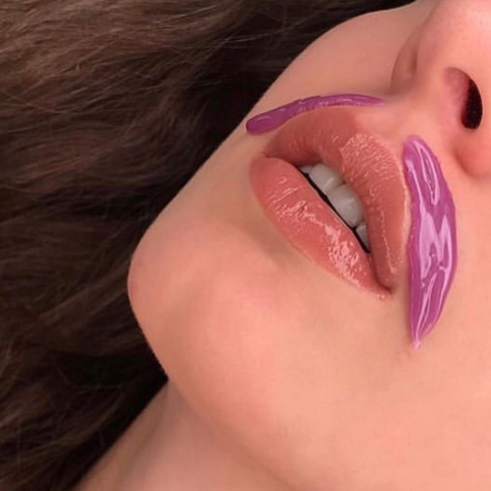 Депиляция усиков воском