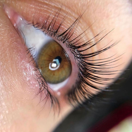 Окрашивание ресниц