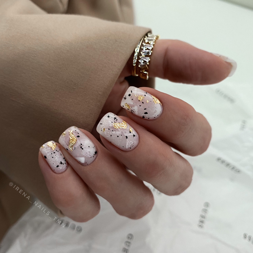 Маникюр с выкладкой полигелем и исправлением архитектуры ногтей + покрытие гель лак