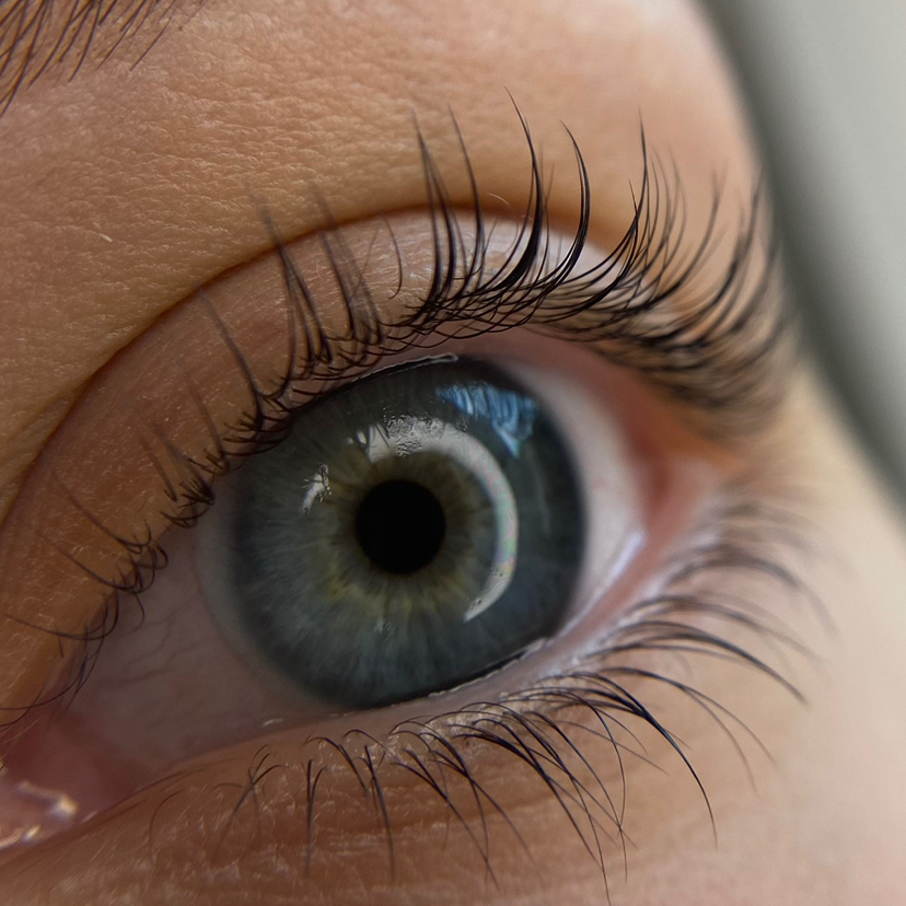 Ламинирование верхних ресниц