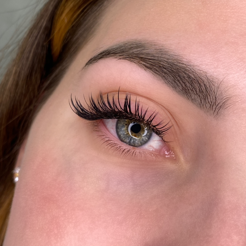 КОМПЛЕКС L наращивание ресниц + полное оформление бровей - скидка 500 рублей