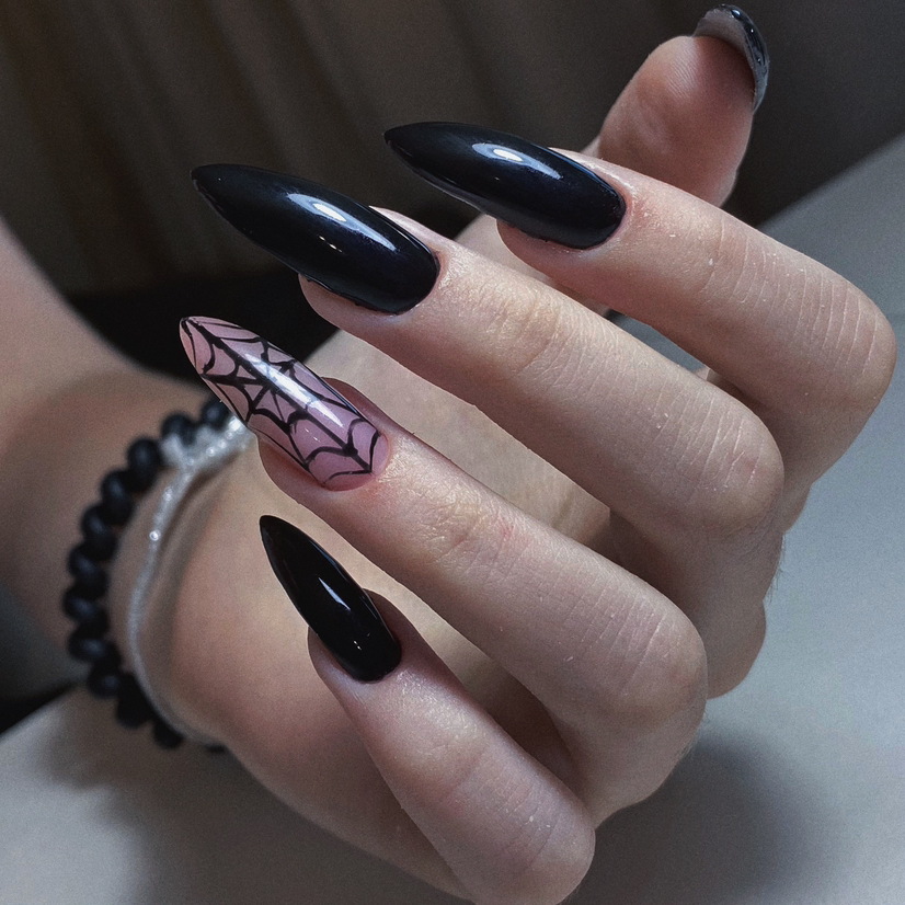 Маникюр с покрытием гель-лак