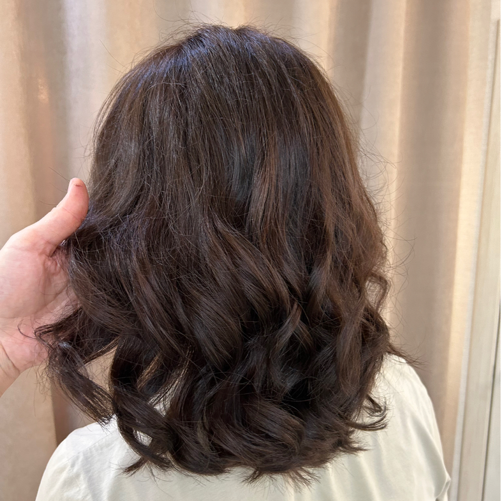 Окрашивание волос тон в тон / тонирование