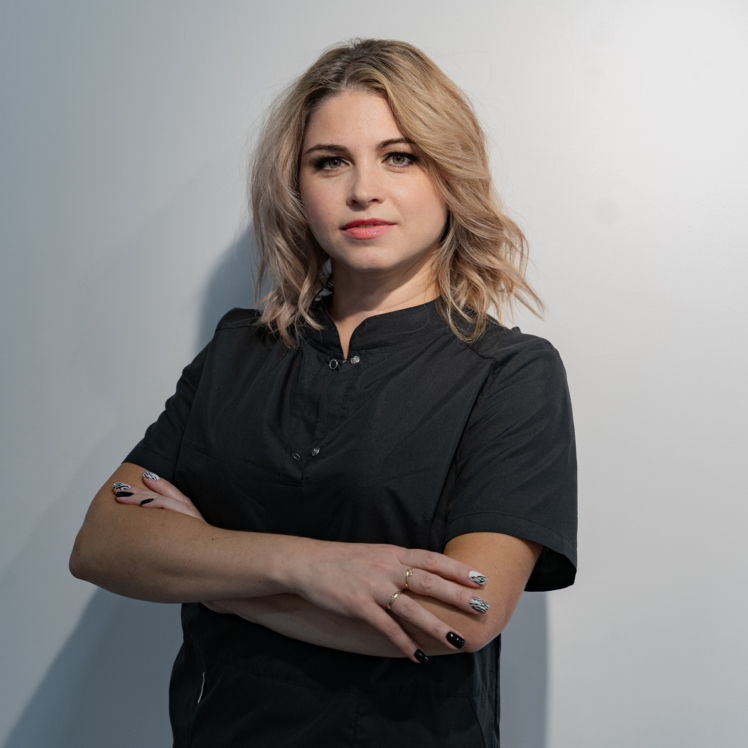 Оксана.
