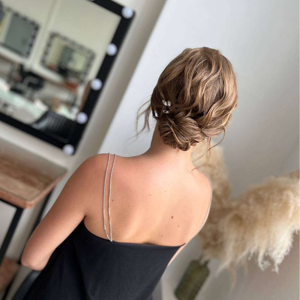 Собранная причёска