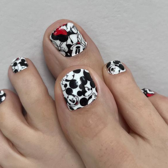 Педикюр полный + гель лак (топ мастер)