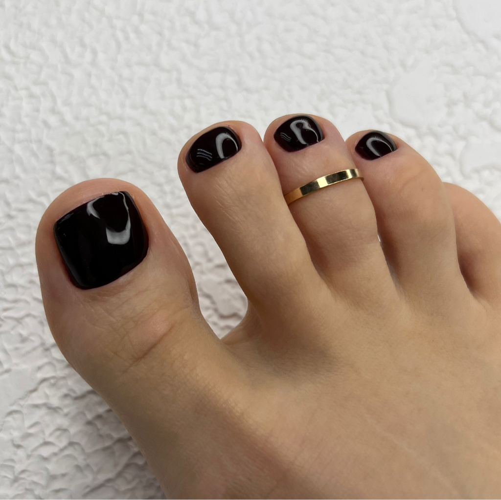 Педикюр: обработка пальцев+покрытие