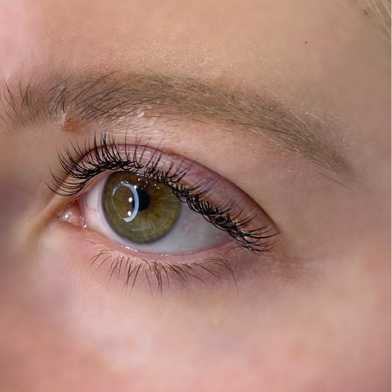 Классическое наращивание ресниц