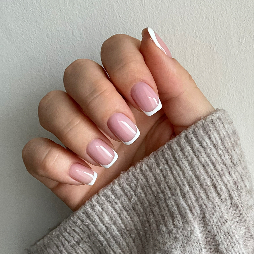 Маникюр: комбинированный и покрытие френч / градиент