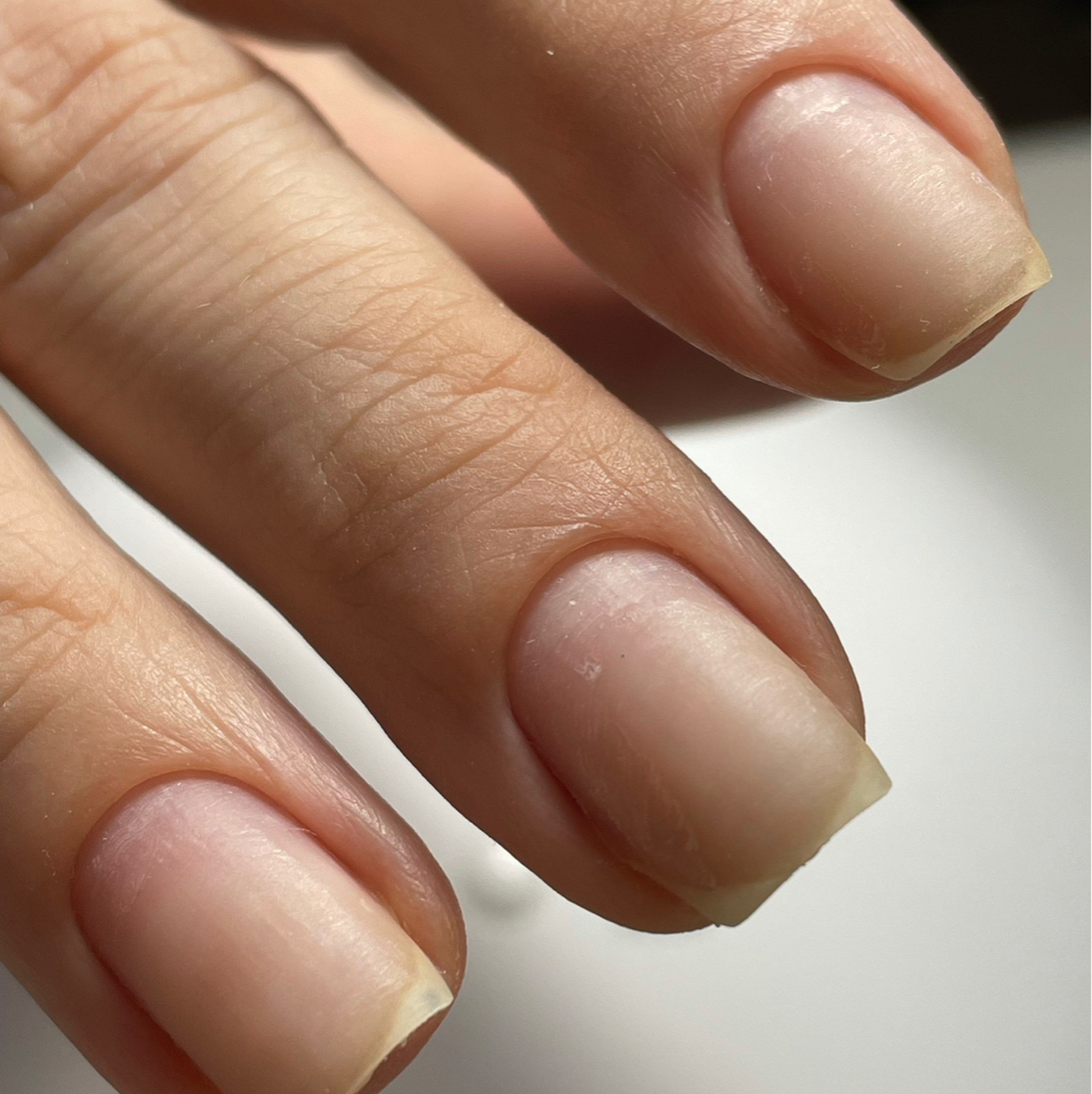 Маникюр: комбинированный без покрытия и без снятия