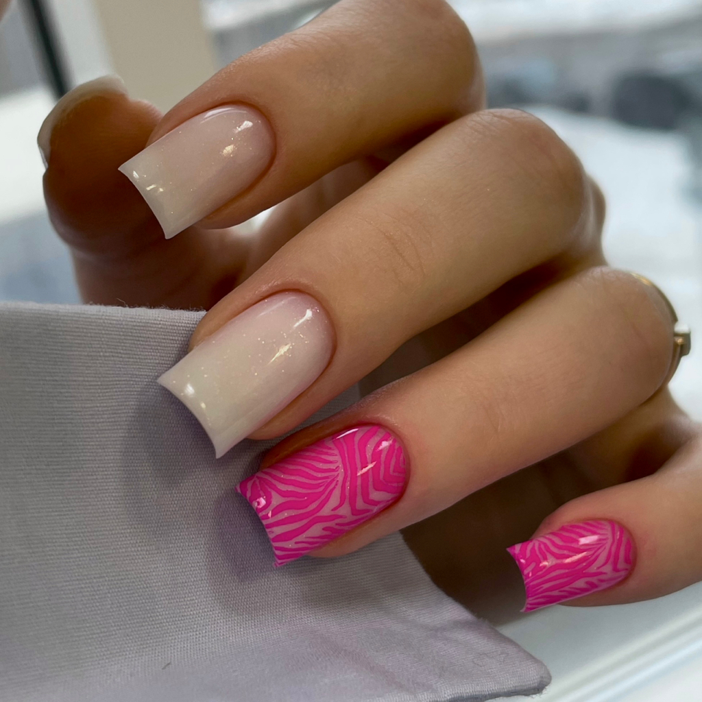 Комбинированный маникюр с покрытием (Топ мастер Евгения)