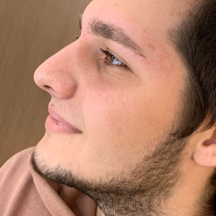 Мужская коррекция бровей