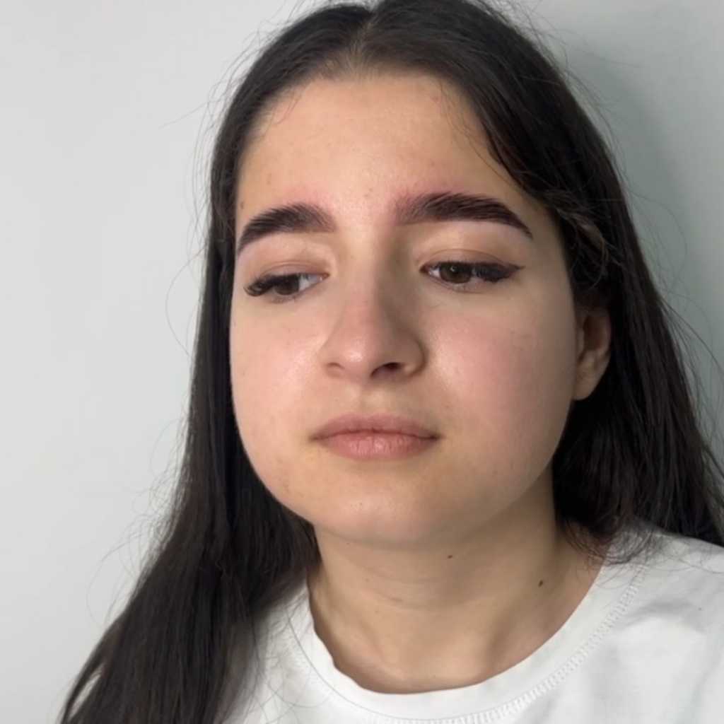 Окрашивание бровей