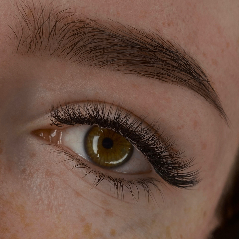 Наращивание ресниц 2 д