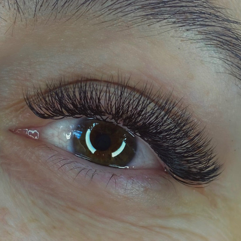 Наращивание ресниц 3 д