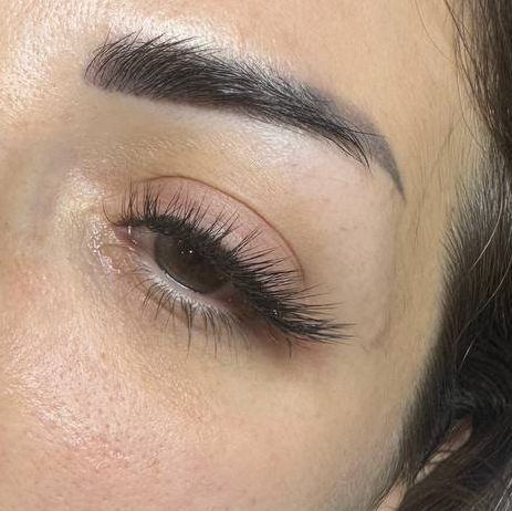 Классическое наращивание (снятие работы нашего мастера бесплатно)