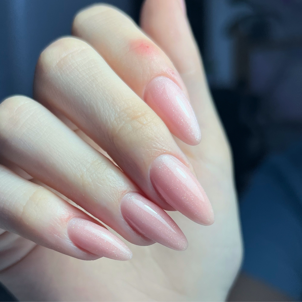 Маникюр коррекция нарощенных ногтей