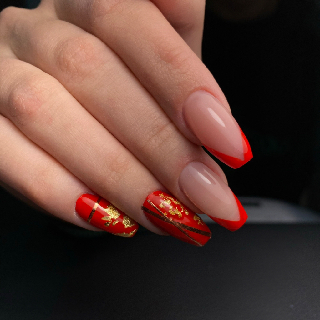 Маникюр с укреплением твердым гелем (длинные ногти)