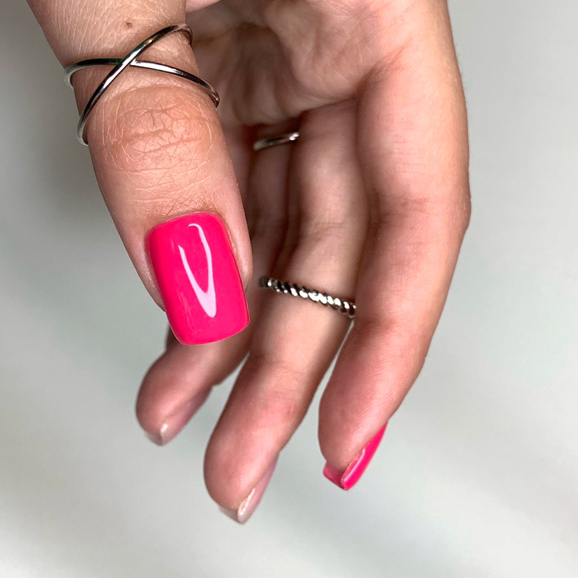 Короткие ногти: маникюр с укреплением гелем без дизайна