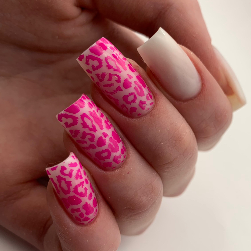 Длинные ногти: маникюр с укреплением гелем без дизайна