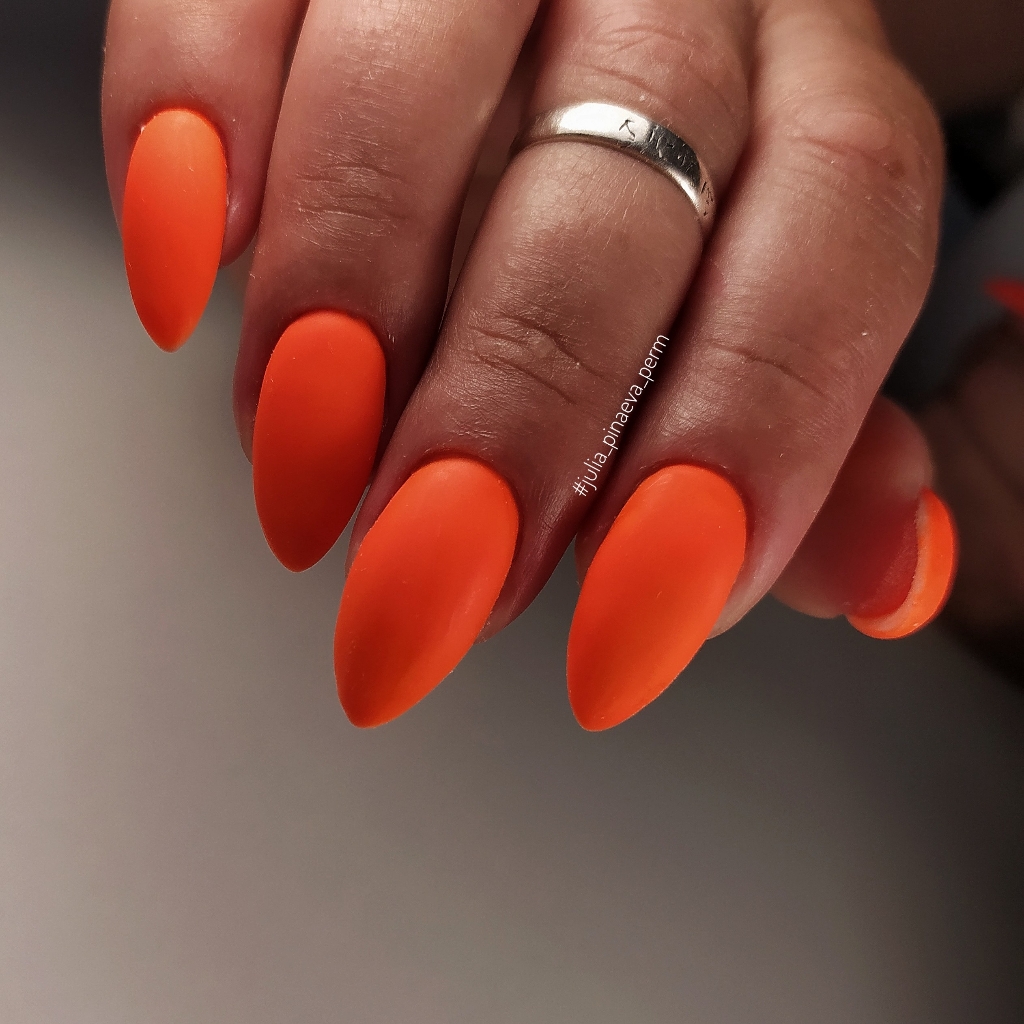 Маникюр с покрытием гель-лак