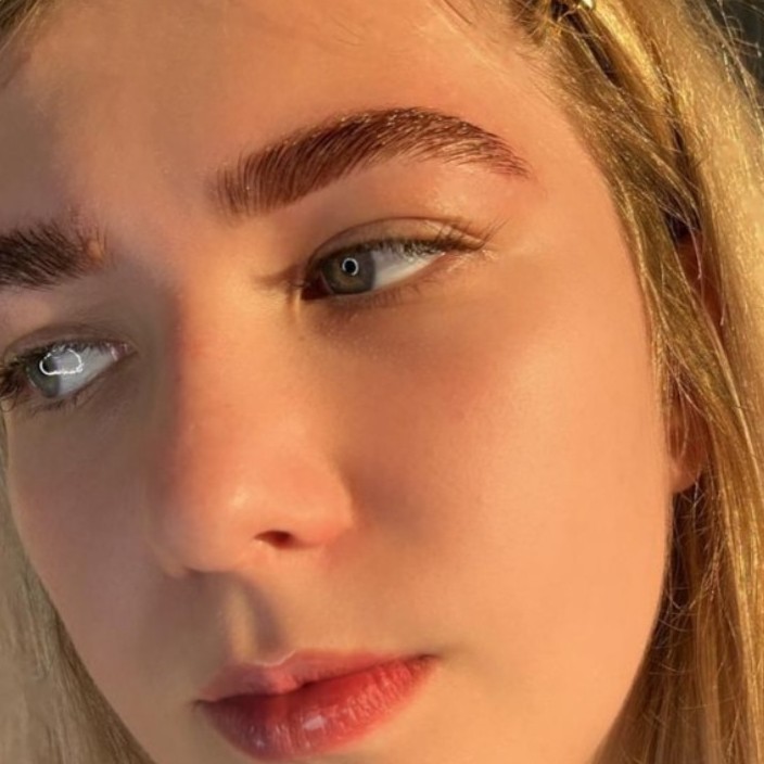 Оформление бровей