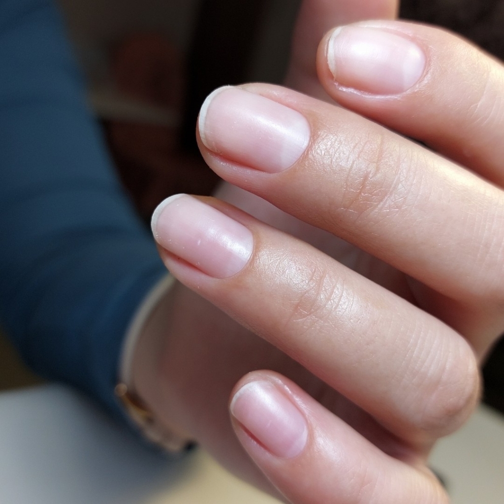 Маникюр без покрытия