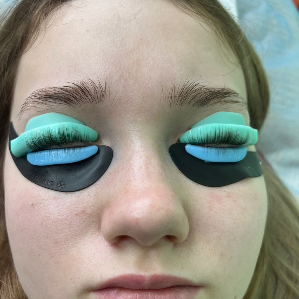 Ламинирование нижних ресниц