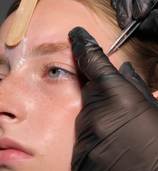 Коррекция бровей