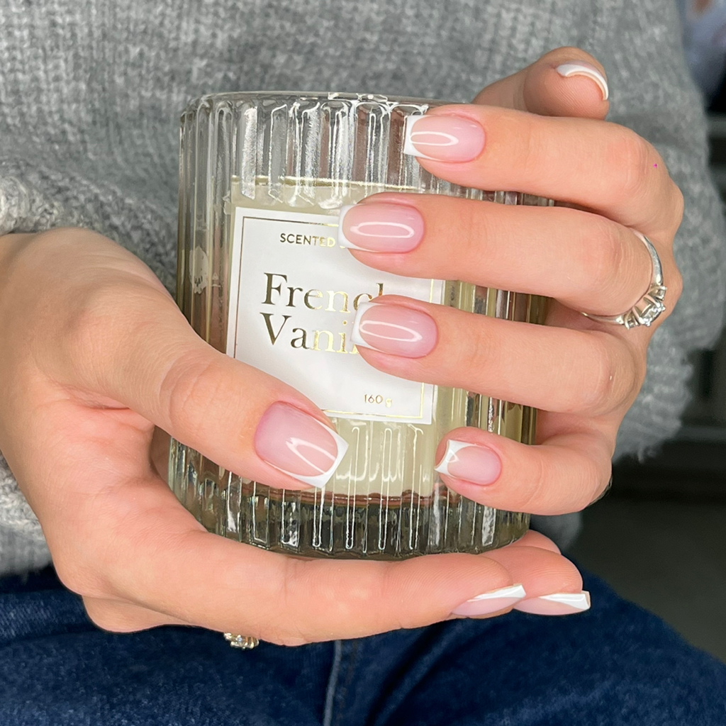 Маникюр с покрытием гель-лак