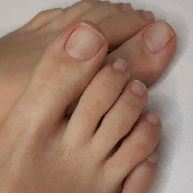 Аппаратный педикюр без покрытия(со стопой)