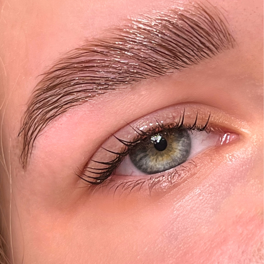 Окрашивание ресниц