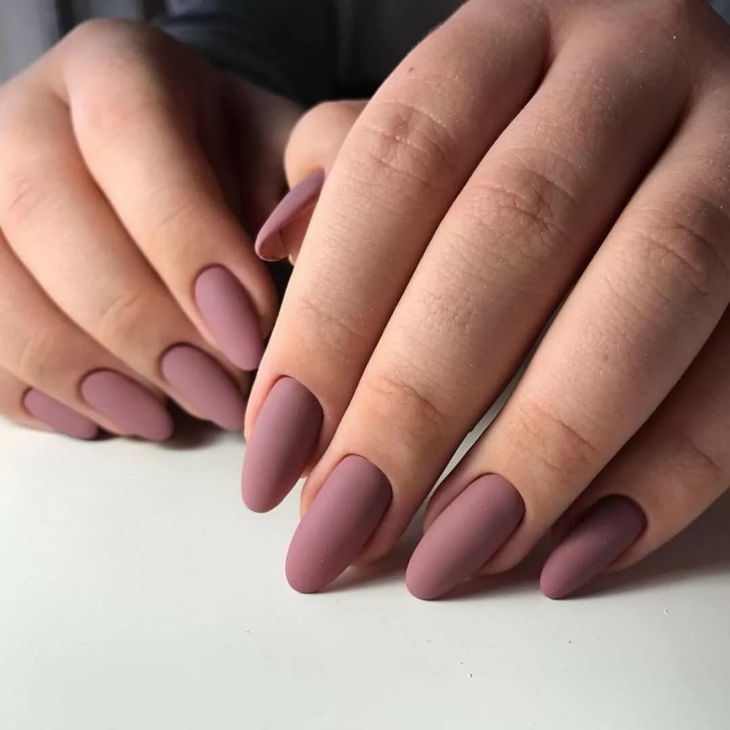 Маникюр+укрепление гелем +покрытие гель лаком в 1-2 тона