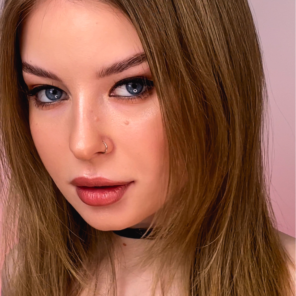 Коррекция бровей (воск/пинцет)