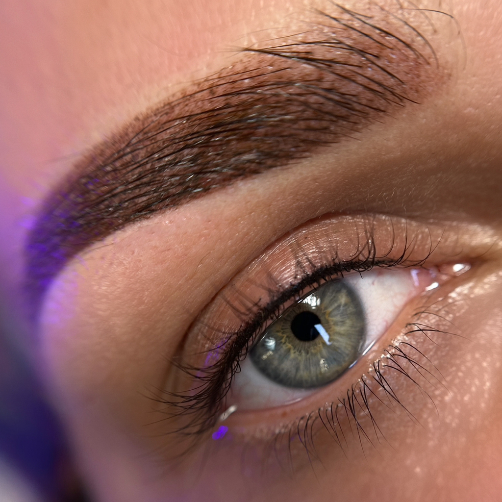 Коррекция перманента бровей (требуется предоплата)