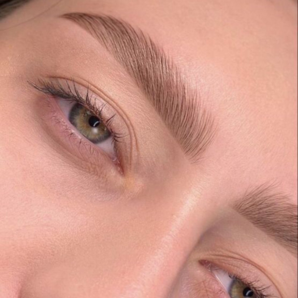 Долговременная укладка(ламинирование) бровей без окрашивания