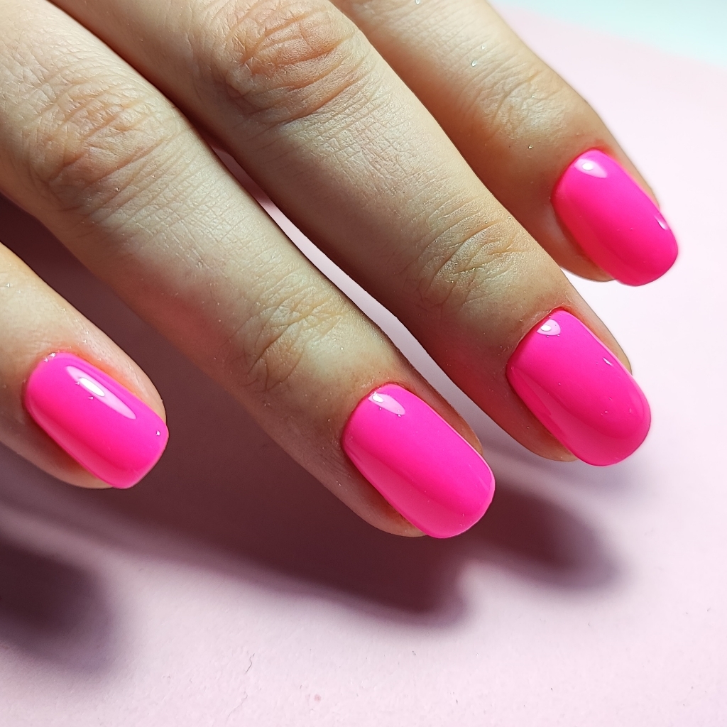 Маникюр аппаратный с укреплением