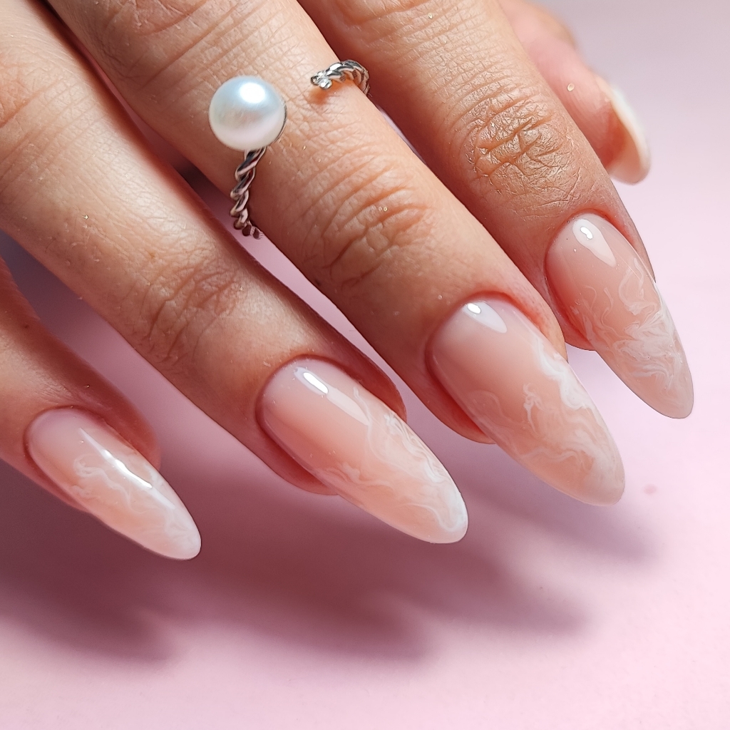 Маникюр аппаратный без покрытия