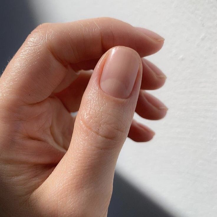 Ремонт/наращивание сломаного ногтя