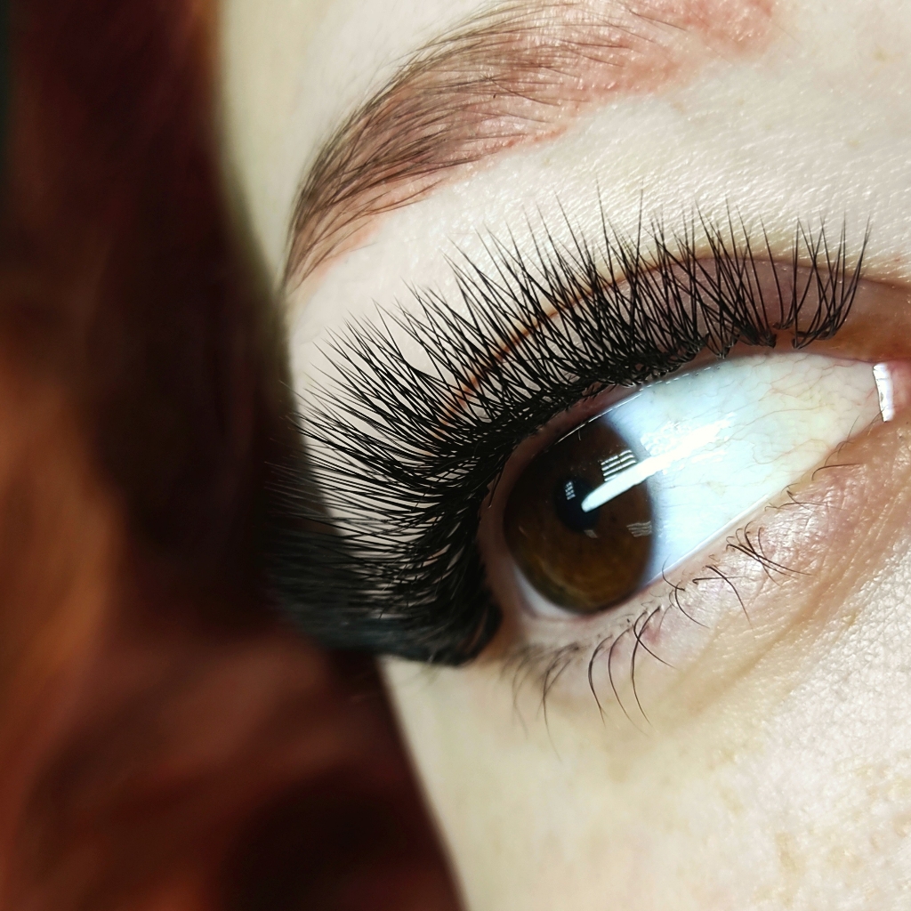 Наращивание ресниц 3d