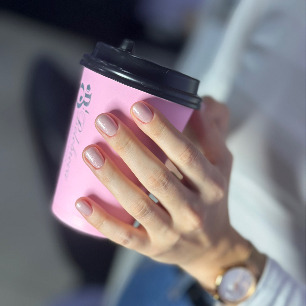 Маникюр комплекс MINI 1ч-1,30мин (однотонное покрытие)