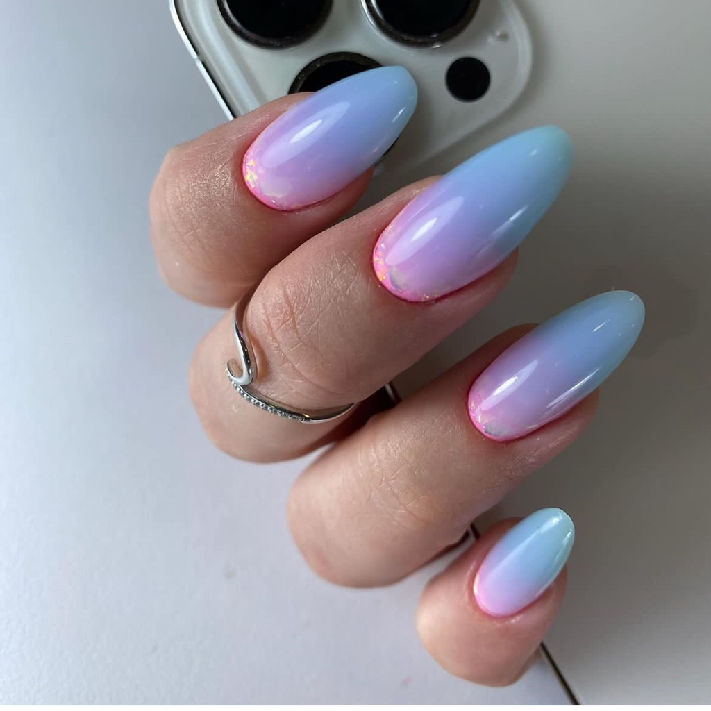 Наращивание ногтей