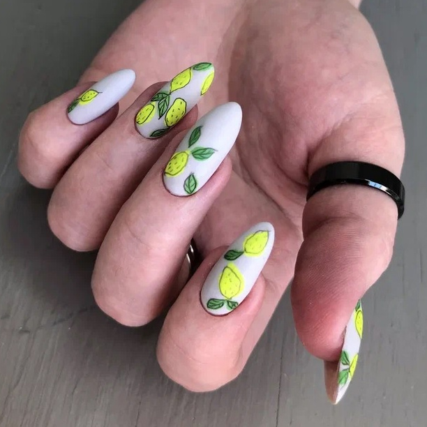 Наращивание ногтей