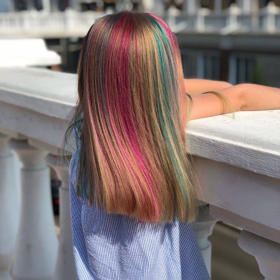 Окрашивание:цветные пряди