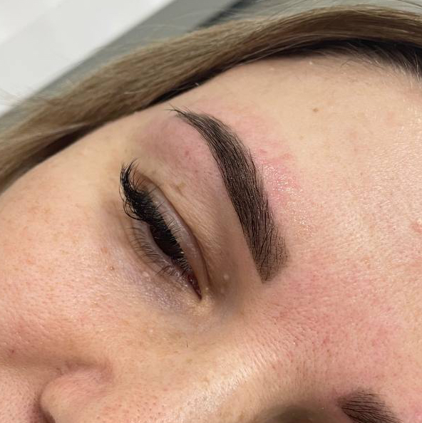 Оформление бровей (окрашивание/коррекция волосков)