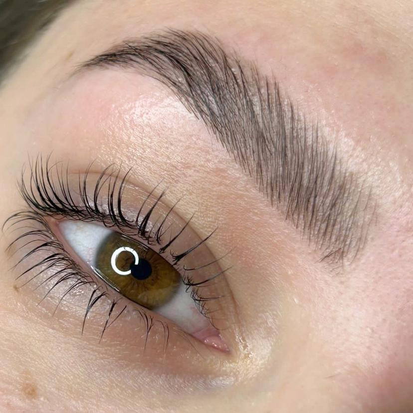 Ламинирование бровей