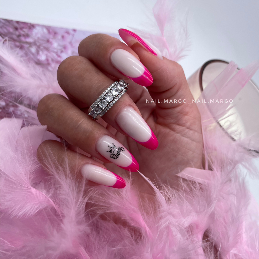 Наращивание ногтей