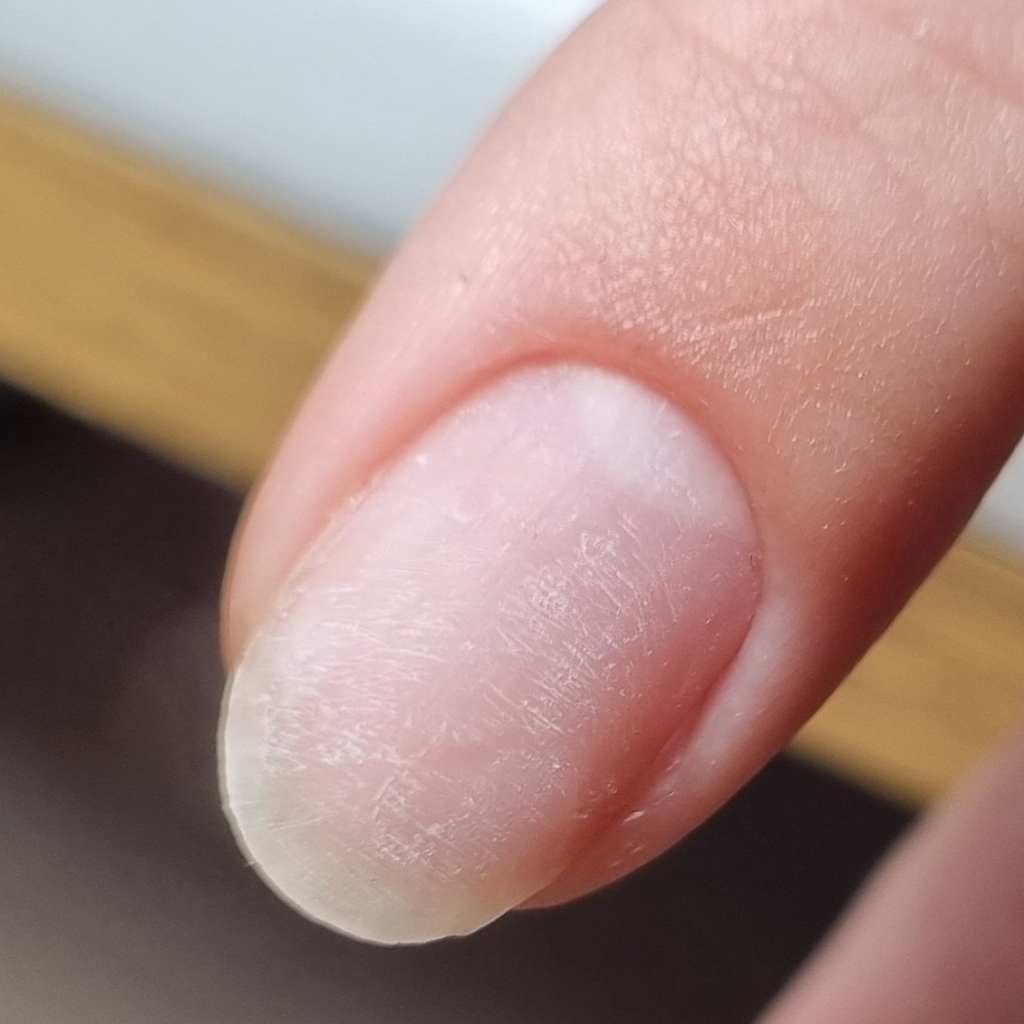 Маникюр без покрытия