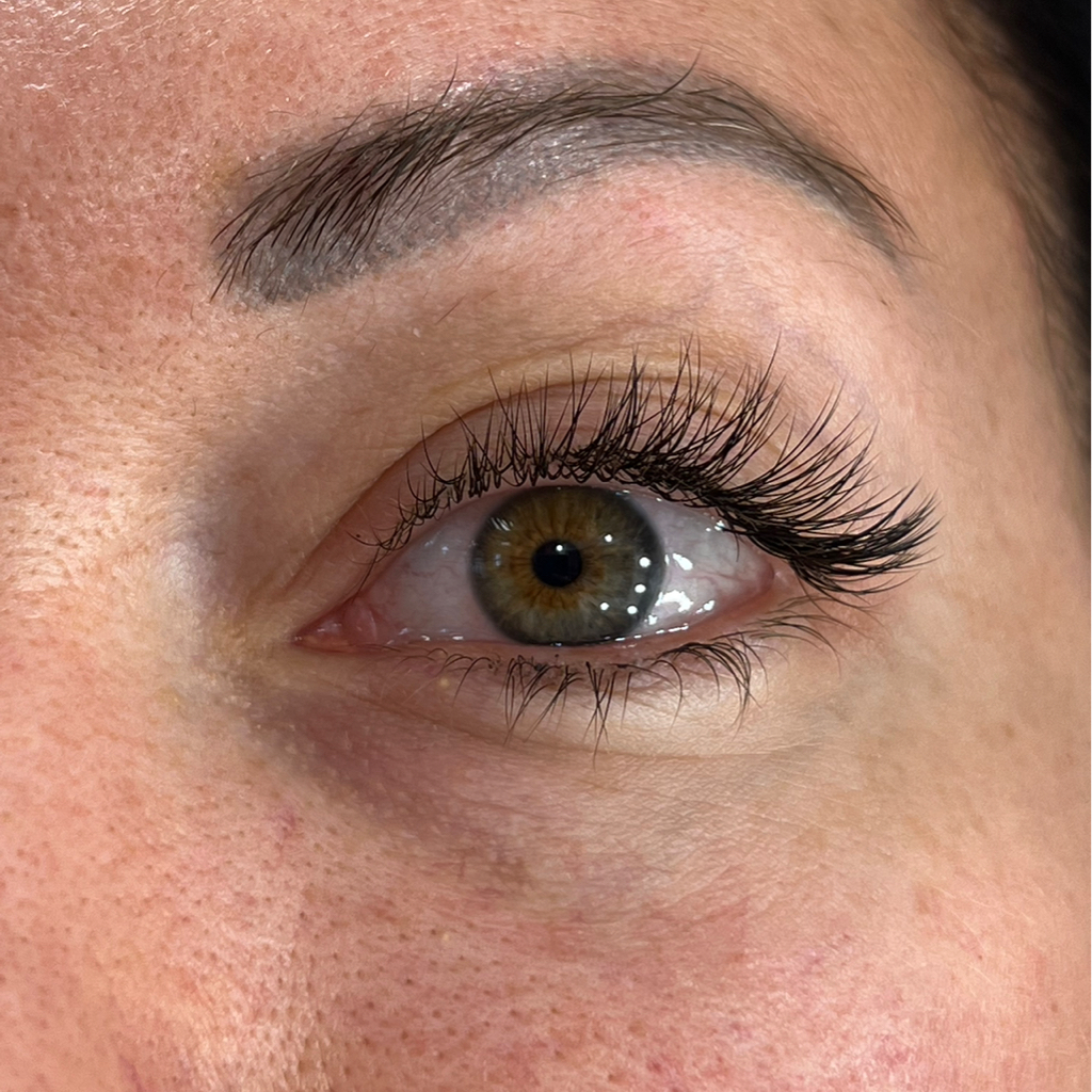 Наращивание ресниц 1,5 d